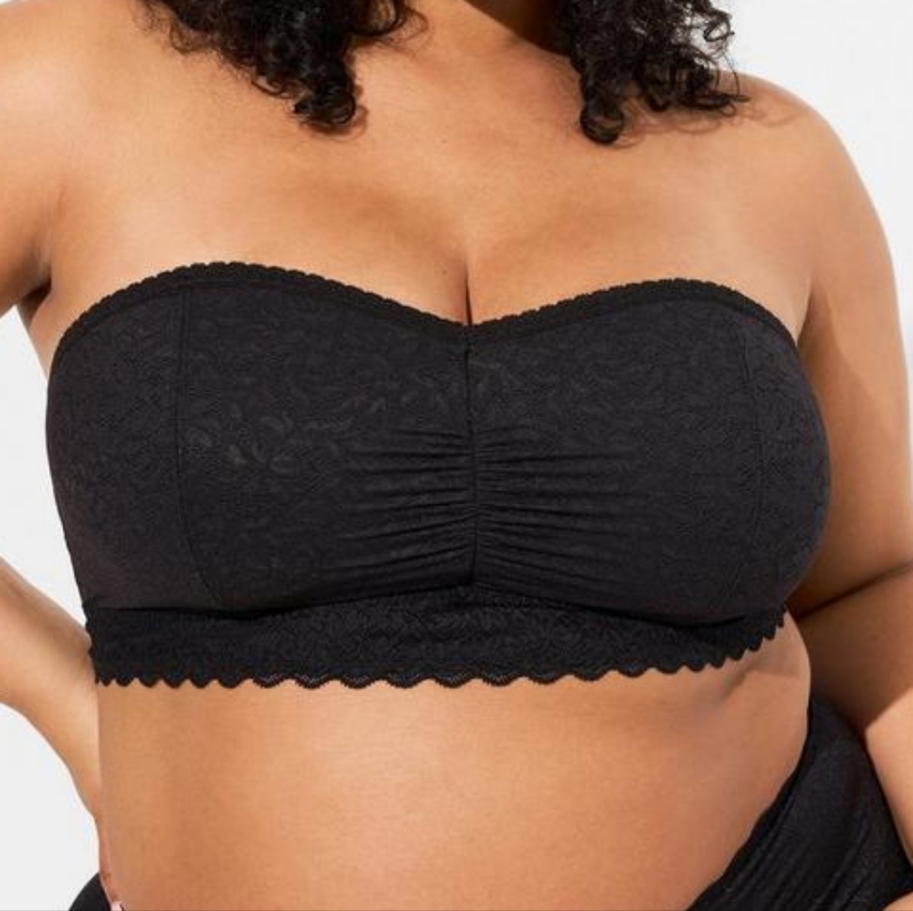 Torrid Black Lace Unlined 4-Way Stretch Lace Bandeau w Detachable Straps 4X